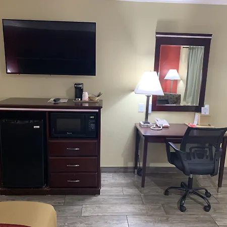Super 8 By Wyndham Mesa Downtown Near Convention Center-2