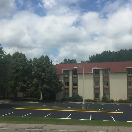 Albert Lea Inn And Suites-3