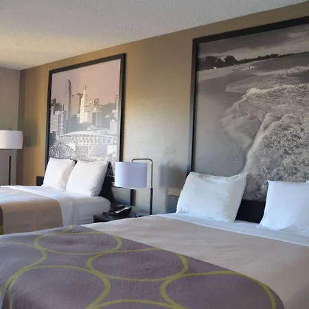 Super 8 By Wyndham Fredericksburg-3
