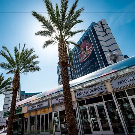 Horseshoe Las Vegas-3