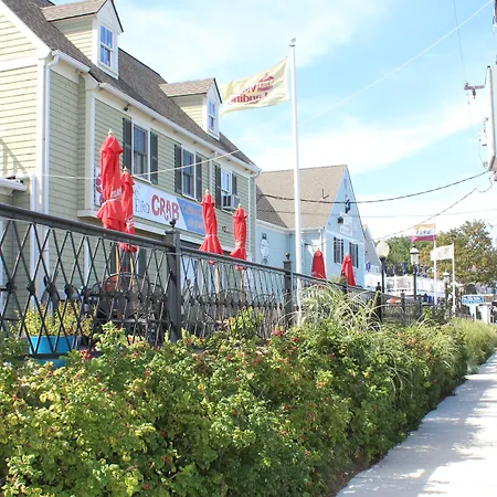 Hotel 1620 Plymouth Harbor-3