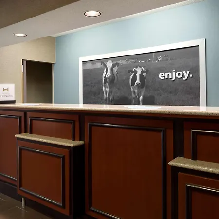 Hampton Inn Battle Creek-3
