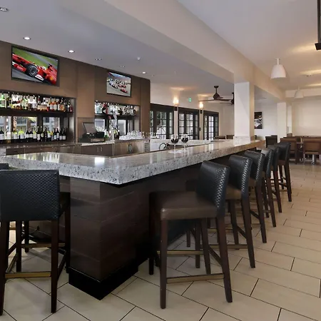 Embassy Suites By Hilton Palm Desert-2