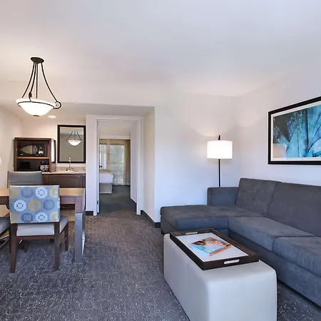 Embassy Suites By Hilton Palm Desert-3