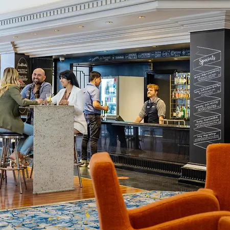 Hotel Grand Chancellor Adelaide-3