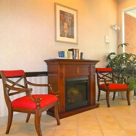 Baymont By Wyndham Warrenton-3
