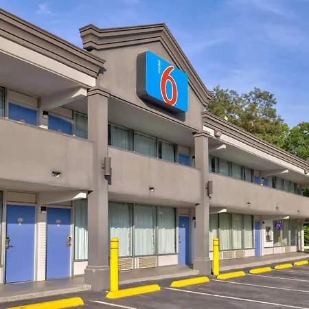 Motel 6 Morgantown-2