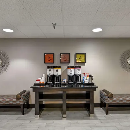Hampton Inn State College-3