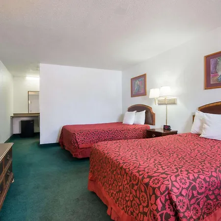 Days Inn By Wyndham Gallup-3