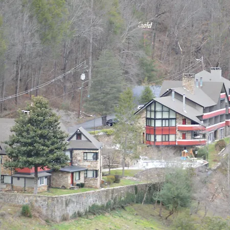 Fabulous Chalet Inn-3