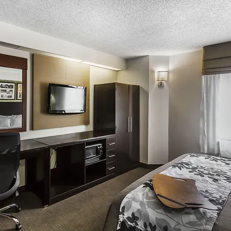 Rodeway Inn-3