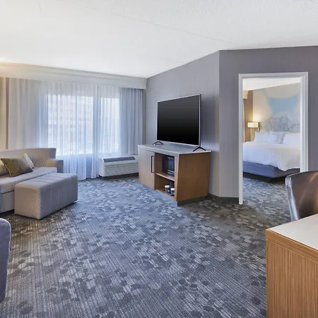 Courtyard By Marriott Secaucus Meadowlands-2