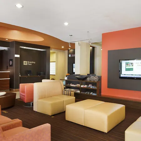 Courtyard By Marriott Peoria-3