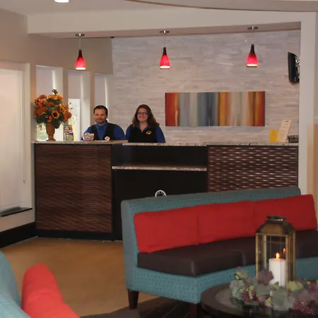 Club Hotel Nashville Inn & Suites-2