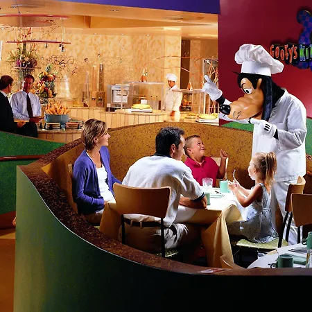 Disneyland Hotel-3
