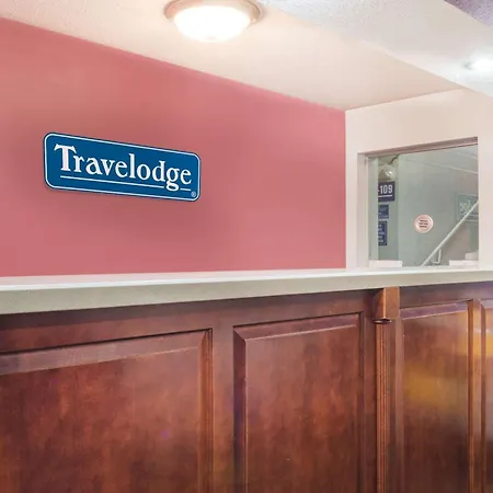 Travelodge By Wyndham Terre Haute-3