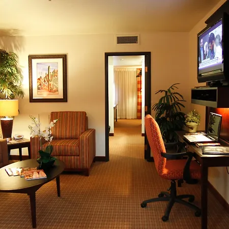 Ramada By Wyndham Viscount Suites Tucson East-3