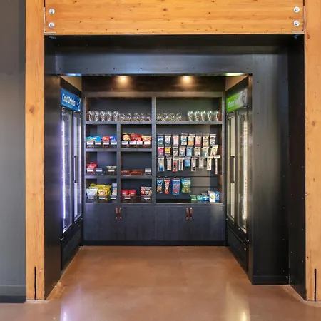 Waypoint Hotel-3