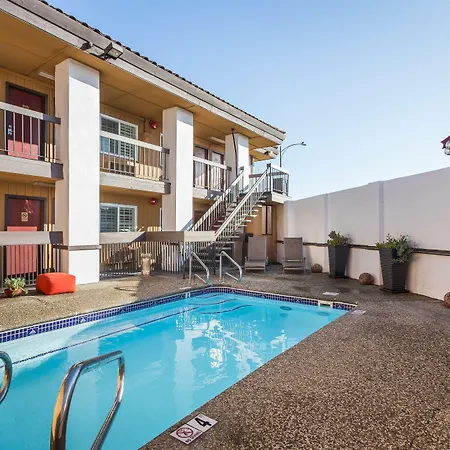 Rodeway Inn San Jose Hwy-101 Tully Rd Exit-3