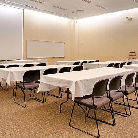 Country Inn & Suites By Radisson, Fergus Falls, Mn-3
