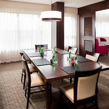 Delta Hotels By Marriott Edmonton South Conference Centre-3
