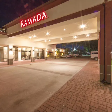 Ramada By Wyndham Houston Intercontinental Airport East-3