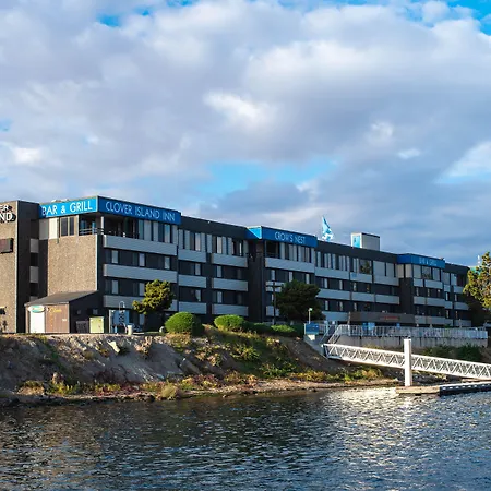 Clover Island Inn-3