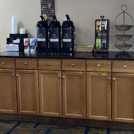 Clarion Inn-3