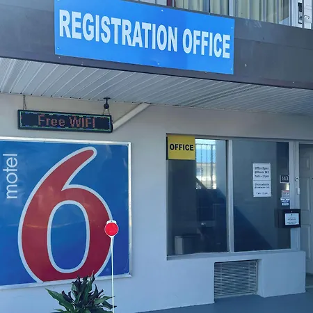 Motel 6 Englewood, Fl-3