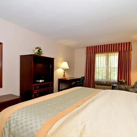 Best Western Plus Morristown Inn-Florham Park-3