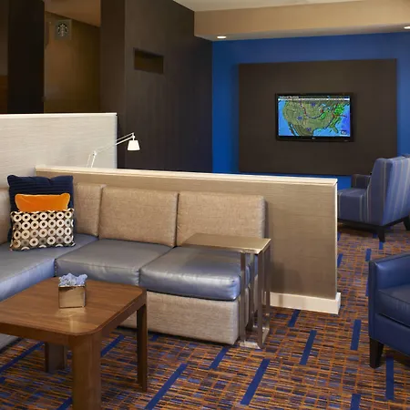 Courtyard By Marriott Detroit Warren-2