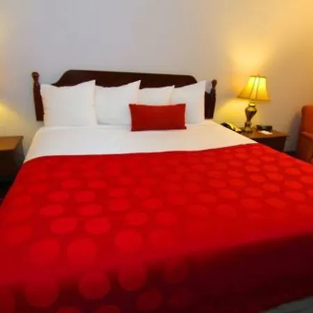 Ramada By Wyndham Henderson/Evansville-2