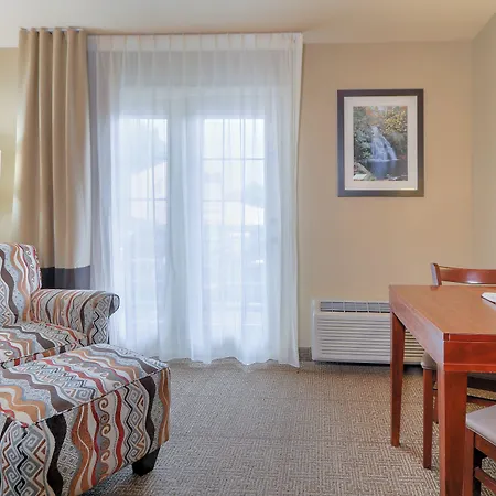 Comfort Inn & Suites At Dollywood Lane-3