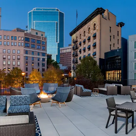 Fairfield Inn & Suites Fort Worth Downtown/Convention Center-3