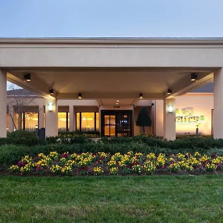 Courtyard By Marriott Rockville-2