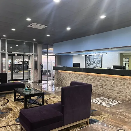 Super 8 By Wyndham Ft Stockton-3