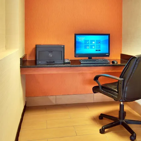 Fairfield Inn & Suites Clarksville-3