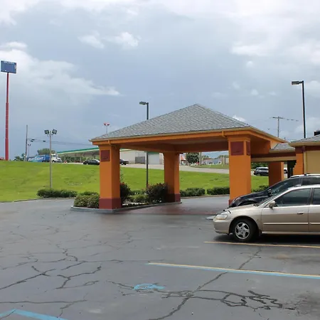Howard Johnson By Wyndham Vicksburg-2