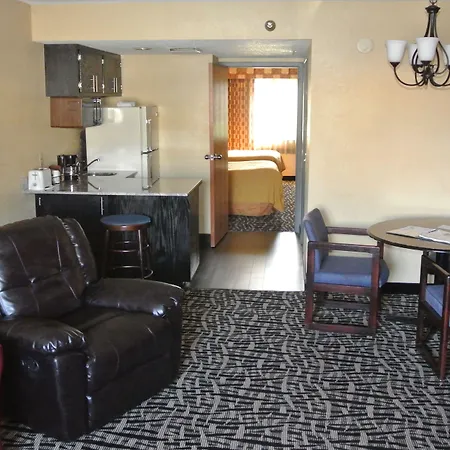 Quality Inn & Suites Mayo Clinic Area-2