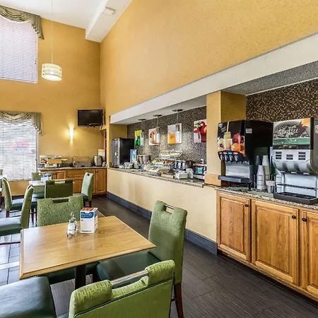Quality Inn Rolla-2