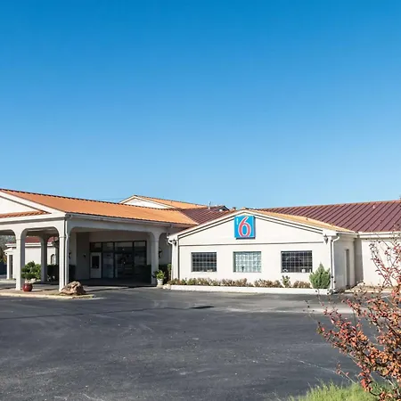 Motel 6-Stephenville, Tx-2