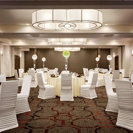 Doubletree By Hilton Hotel Toronto Airport West-2