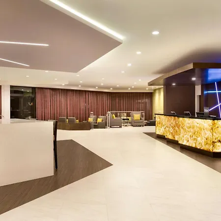 Doubletree By Hilton Hotel Toronto Airport West-3