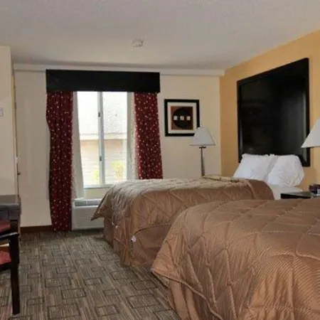 Quality Inn & Suites Greenville Near Downtown-2
