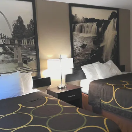 Super 8 By Wyndham Joplin-3