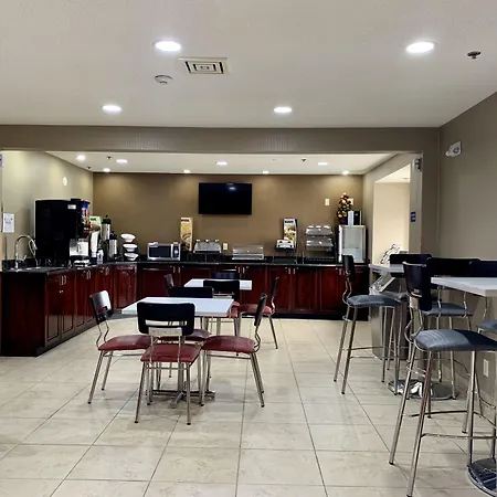 Microtel Inn & Suites By Wyndham Charleston-2
