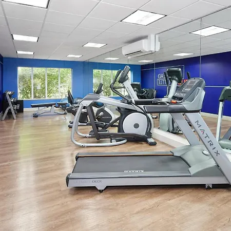 Holiday Inn Express Hotel & Suites Urbana-Champaign-U Of I Area By Ihg-2