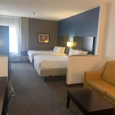 Comfort Inn & Suites Trussville I-59 Exit 141-2