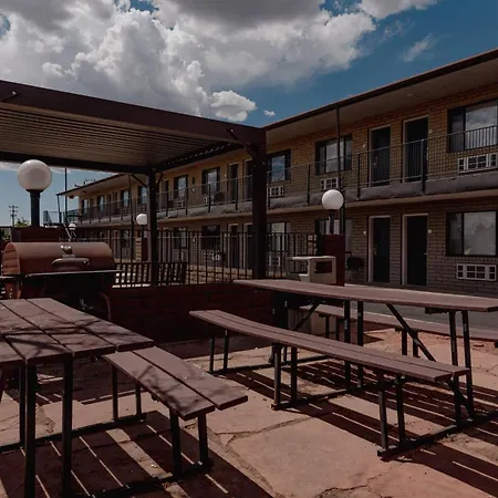 Econo Lodge Cortez Near Mesa Verde-3