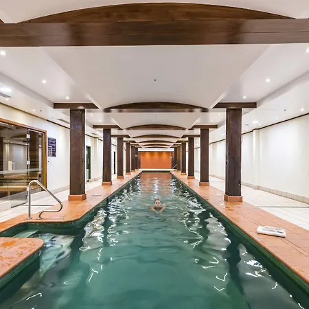 Oaks Sydney Goldsbrough Suites-2